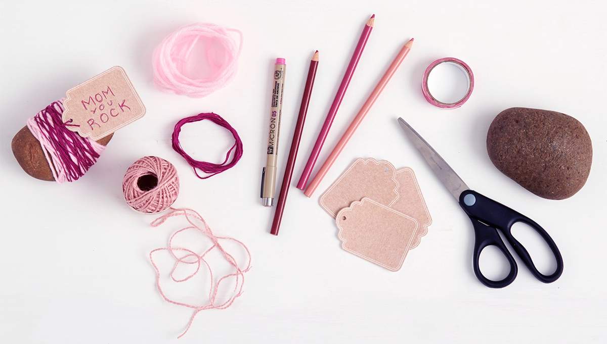 Crafting. Photo by berries.com